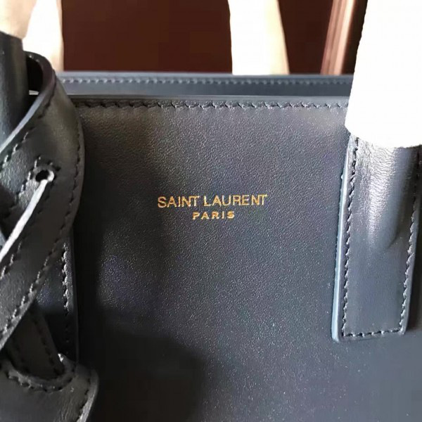 Y51 classic sac de jour nano  4899 22cm x 18cm x 11cm
