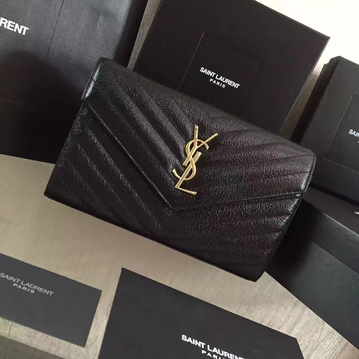 Y51 monogram chain wallet woc 4944  22cm x 14cm x 4cm