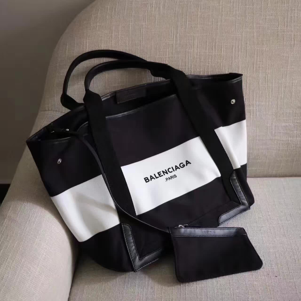 Ba1en*iaga navy cabas black 30cm x 23cm x 17cm