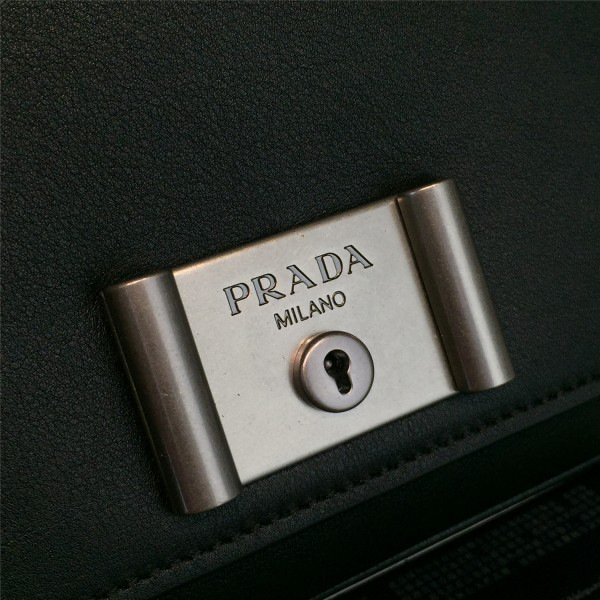 Pra*a metal closure 3922 30cm x 7cm x 19cm