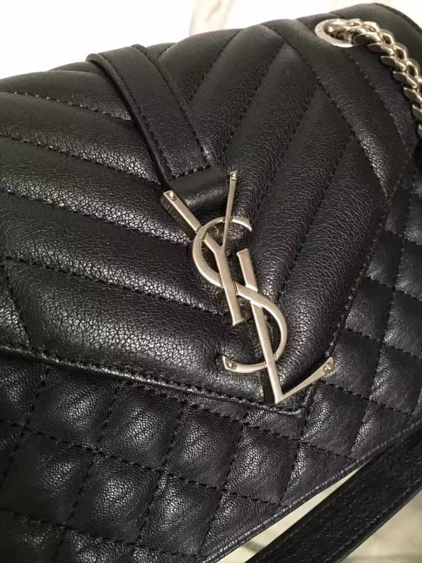 Y51 envelope medium bag black 24cm x 15cm x 7 cm