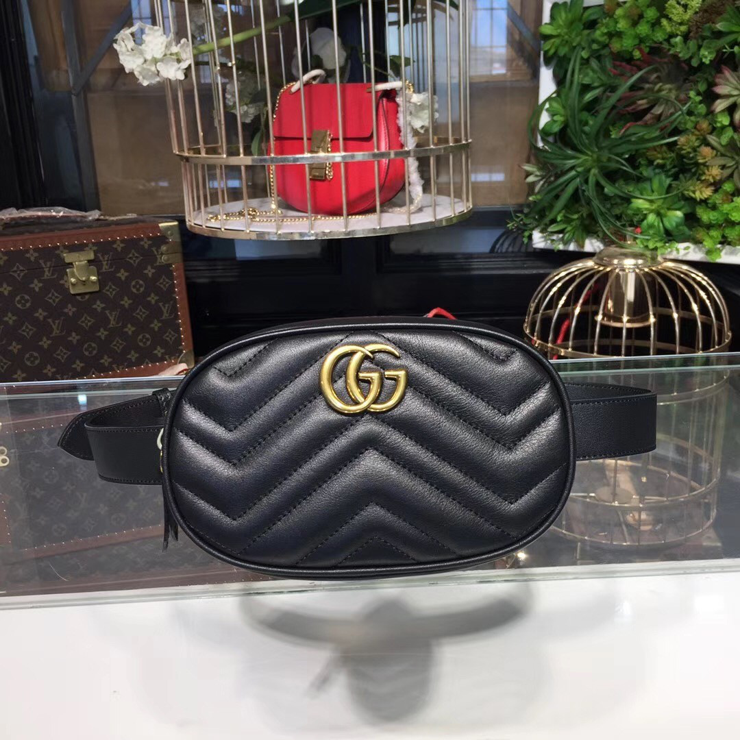 Gvc*1 pocket black bag 18cm