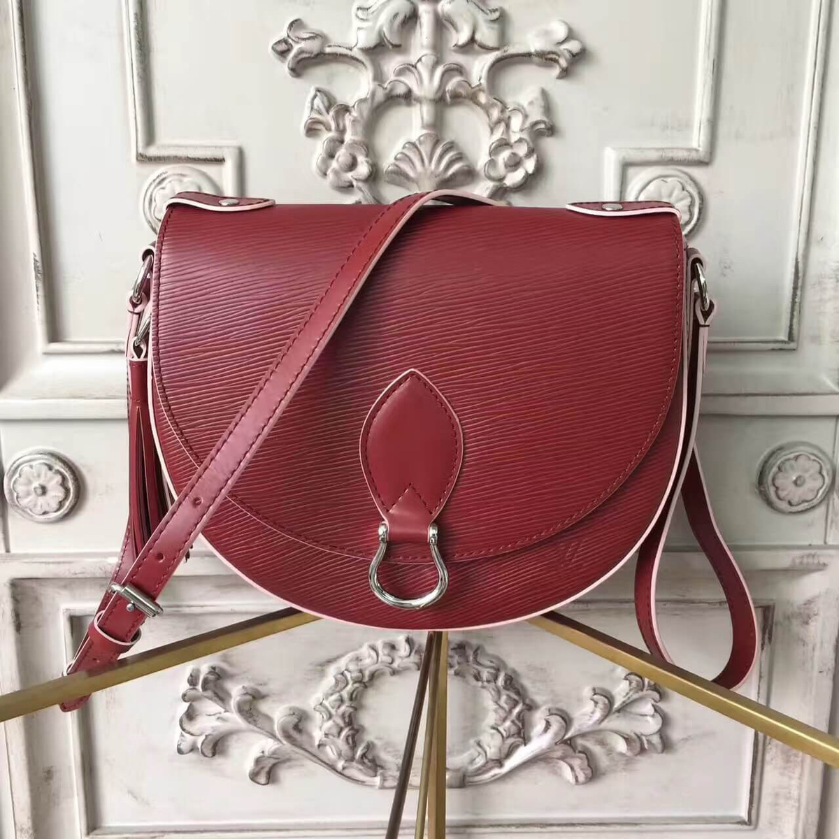 l0vis Vvtt0n saint  cloud m54155 red  23cm