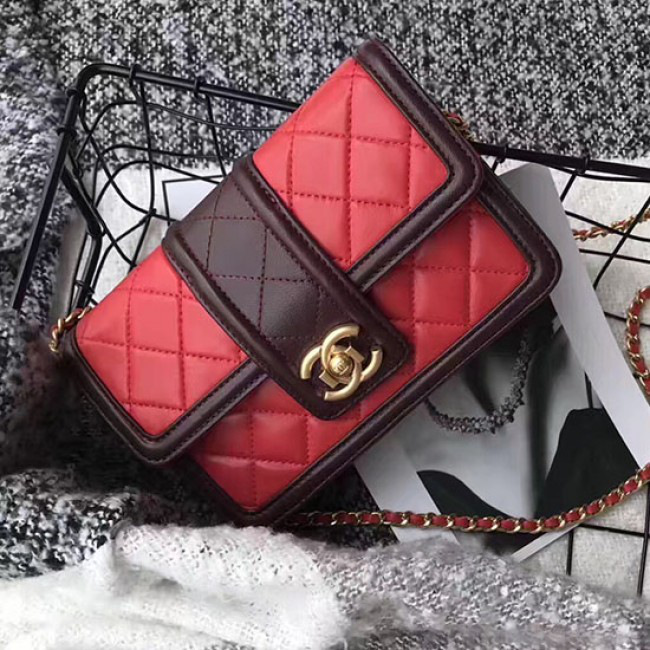 Ch**el lambskin small wallet on chain red a91365 vs01732