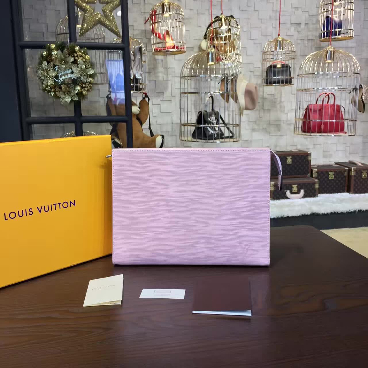 l0vis Vvtt0n toiletry cohotbag  pouch 26 pink 3074