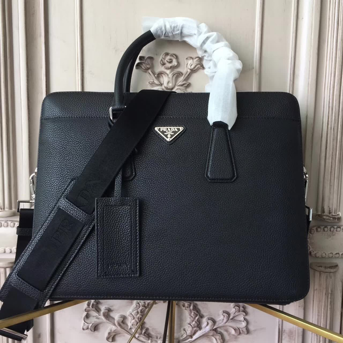 Pra*a leather briefcase 4193 36cm x 6.5cm x 28cm
