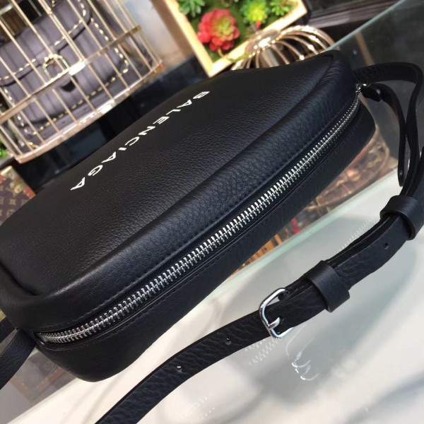 Ba1en*iaga bag 23*5.5*16cm