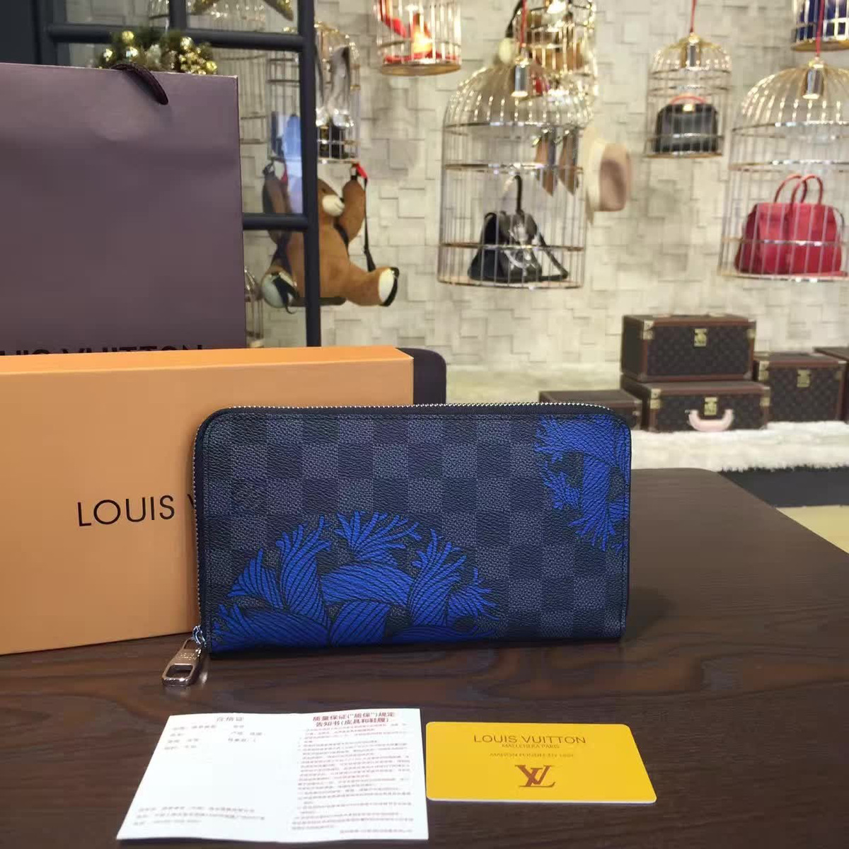 l0vis Vvtt0n zippy cohotbag wallet blue 3147