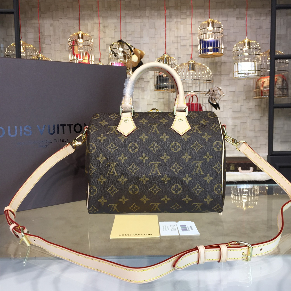 l0vis Vvtt0n bandouliere speedy_25cm x 19 cmx 15 cm