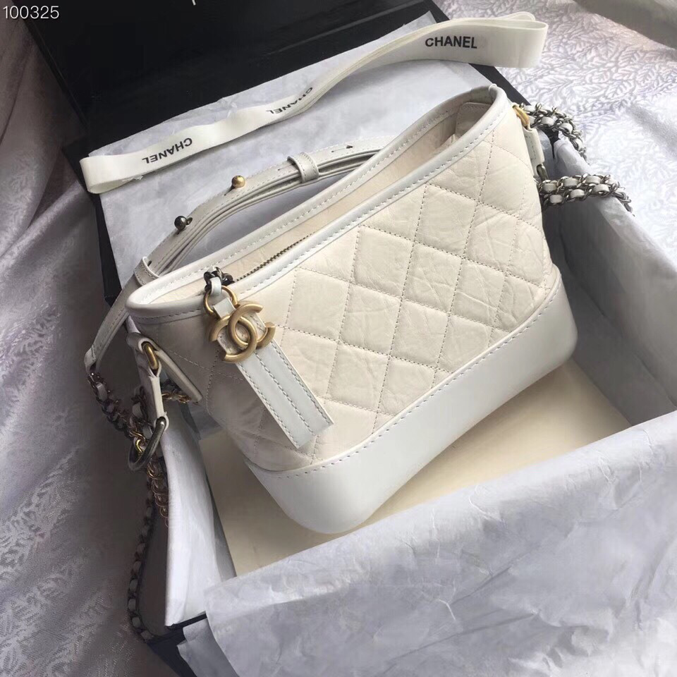 Ch**el's gabrielle small hobo bag white 20cm