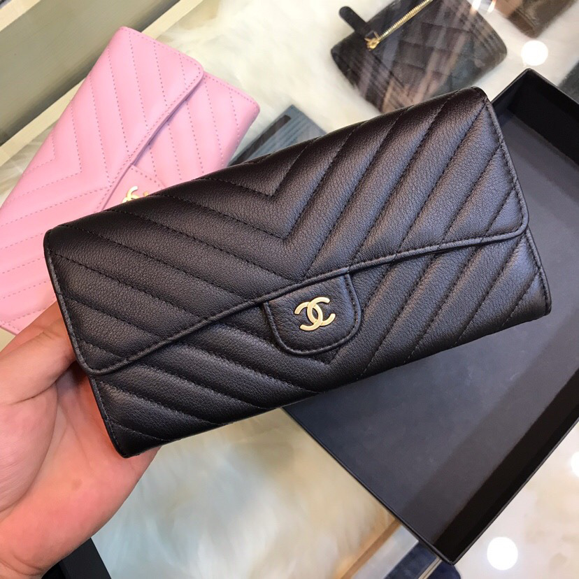 Ch**el long imported deer grain leather v-grain road wallet 80758 black 10.5*19.*3cm