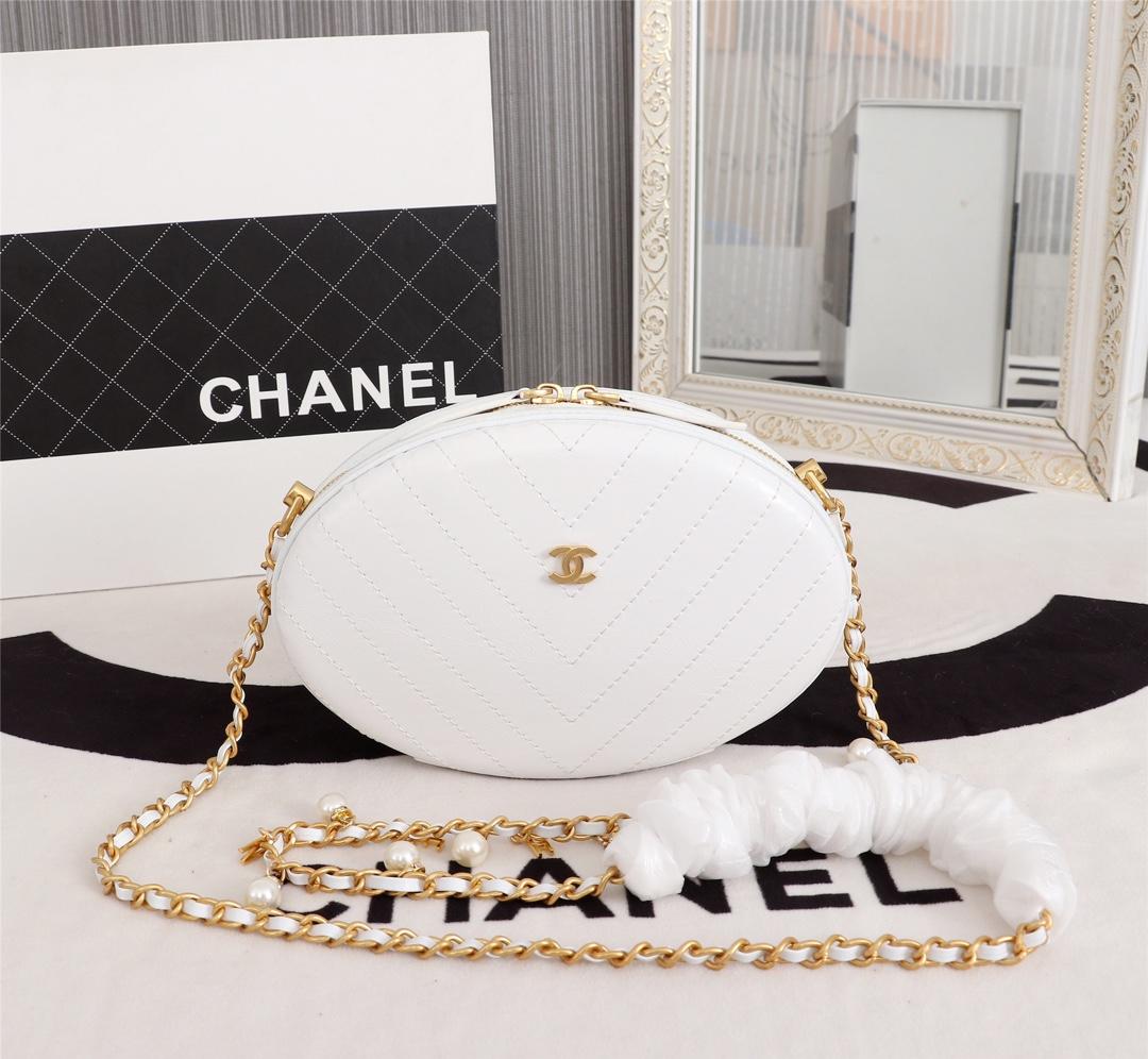 Ch**el whole cowhide white 19.5cm