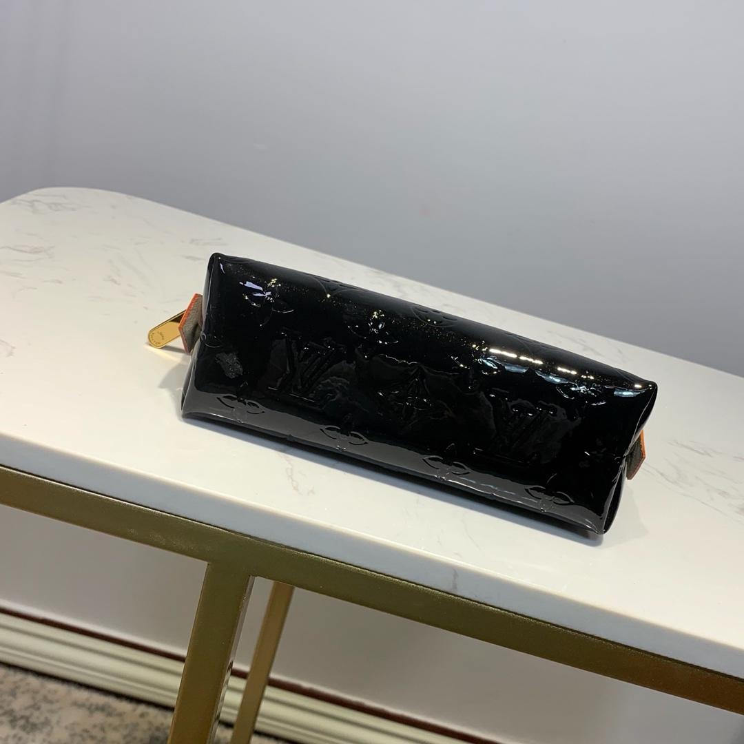 LV black cosmetic bag embossed leather 19.0x 12.0x 6.0 cm