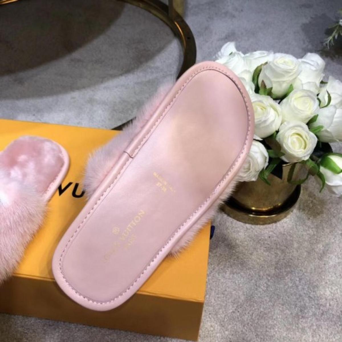 Lv slippers 307