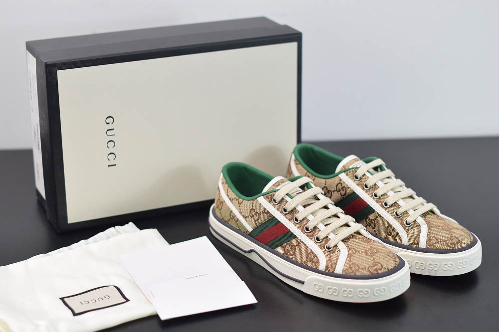 Gvc*1 sneakers