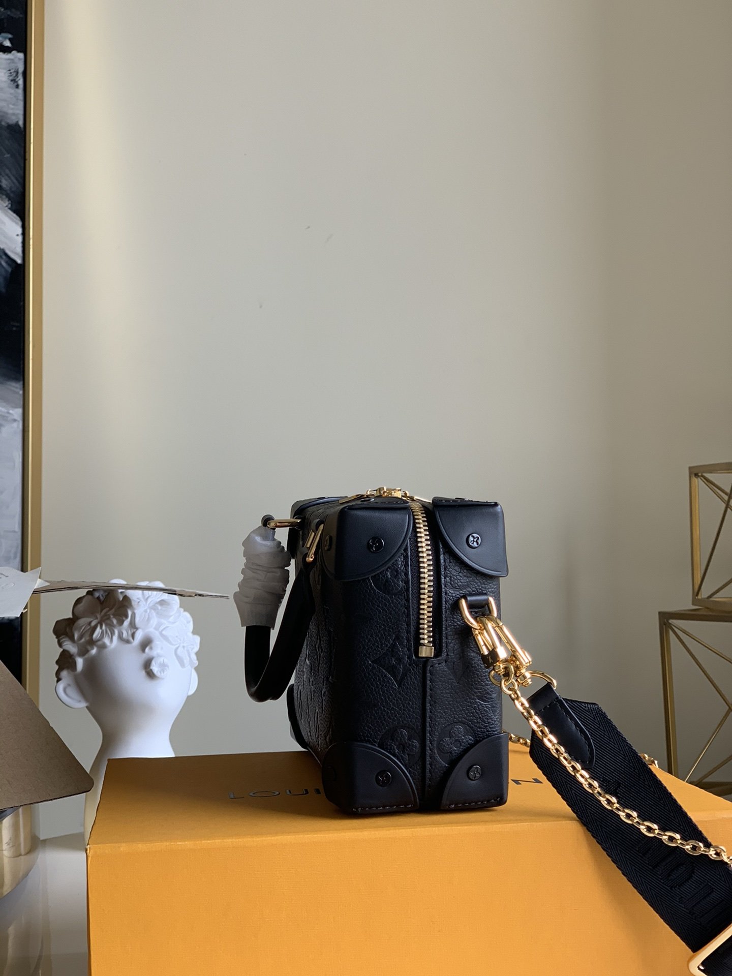 l0vis Vvtt0n petite malle souple black m45394 20×8×14cm