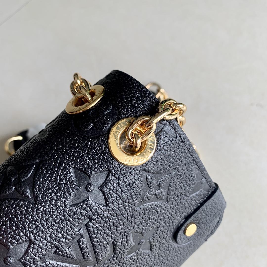 l0vis Vvtt0n vavin bb monogram empreinte leather black m44550 21 x 15 x 8 cm