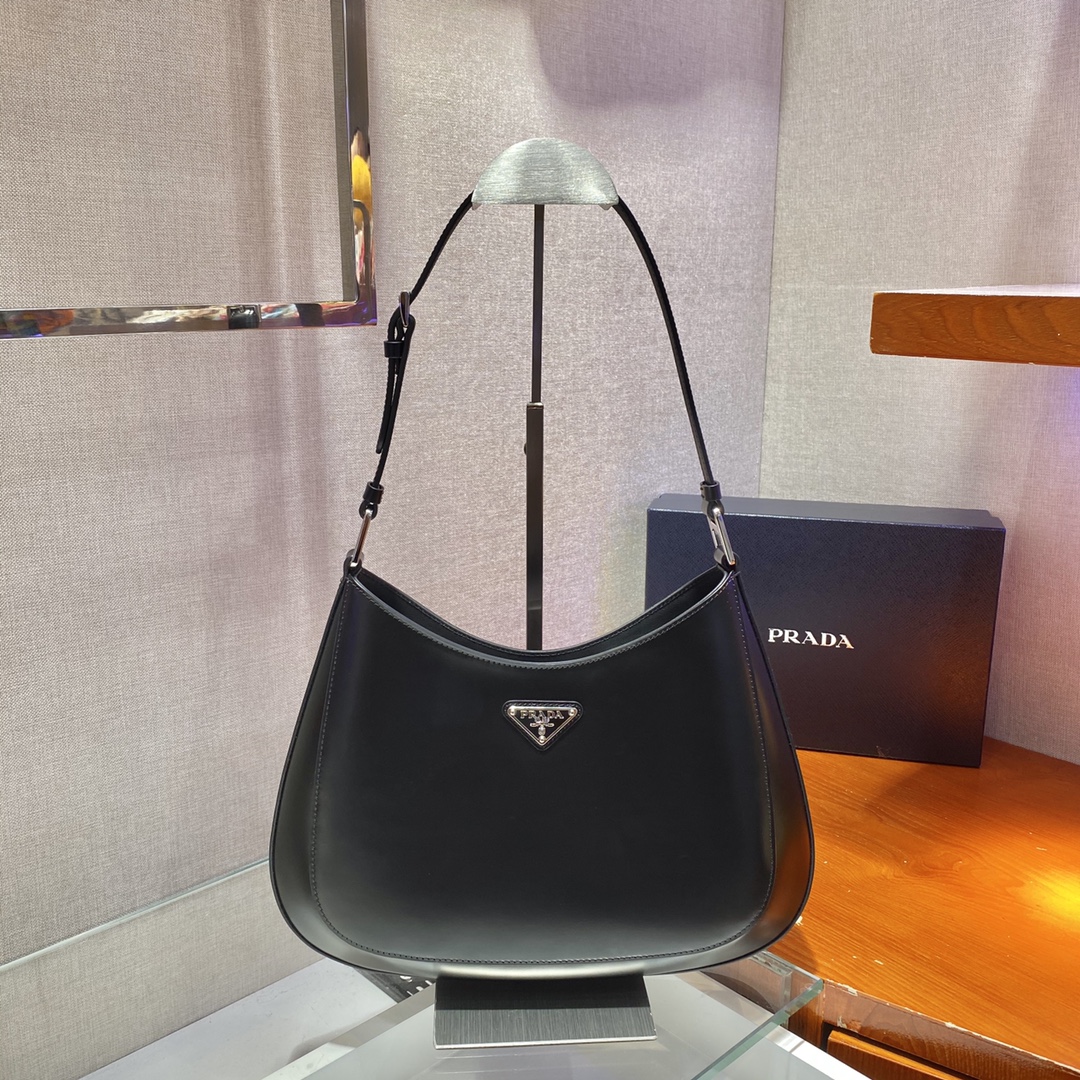 Pra*a cleo brushed leather shoulder bag in black 1bc156 30 x 18.5 x 4 cm