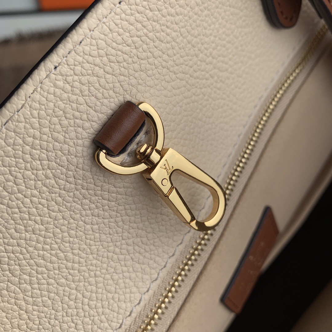l0vis Vvtt0n onthego gm m44921 41.0 x 34.0 x 19.0 cm