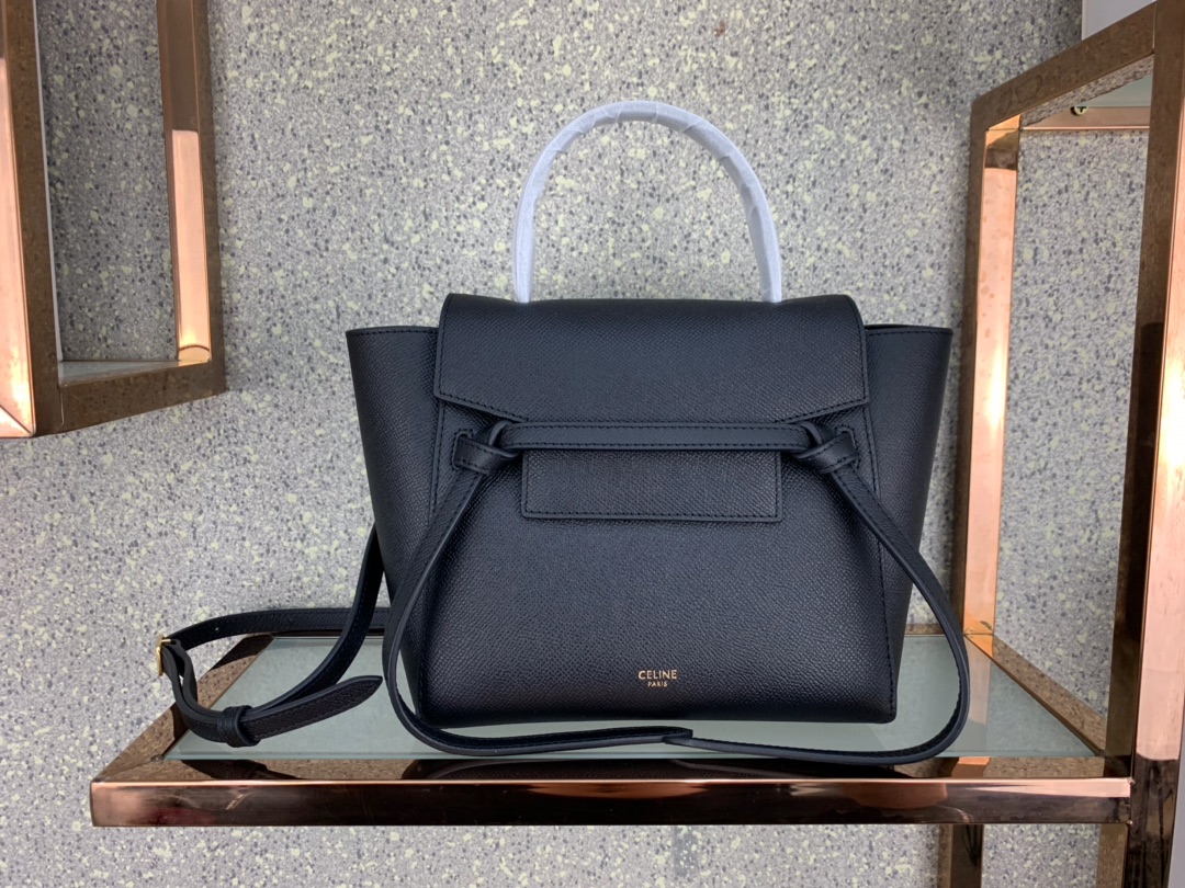 Ce1i*e nano belt bag in grained calfskin black 189003 20 x 20 x 10 cm