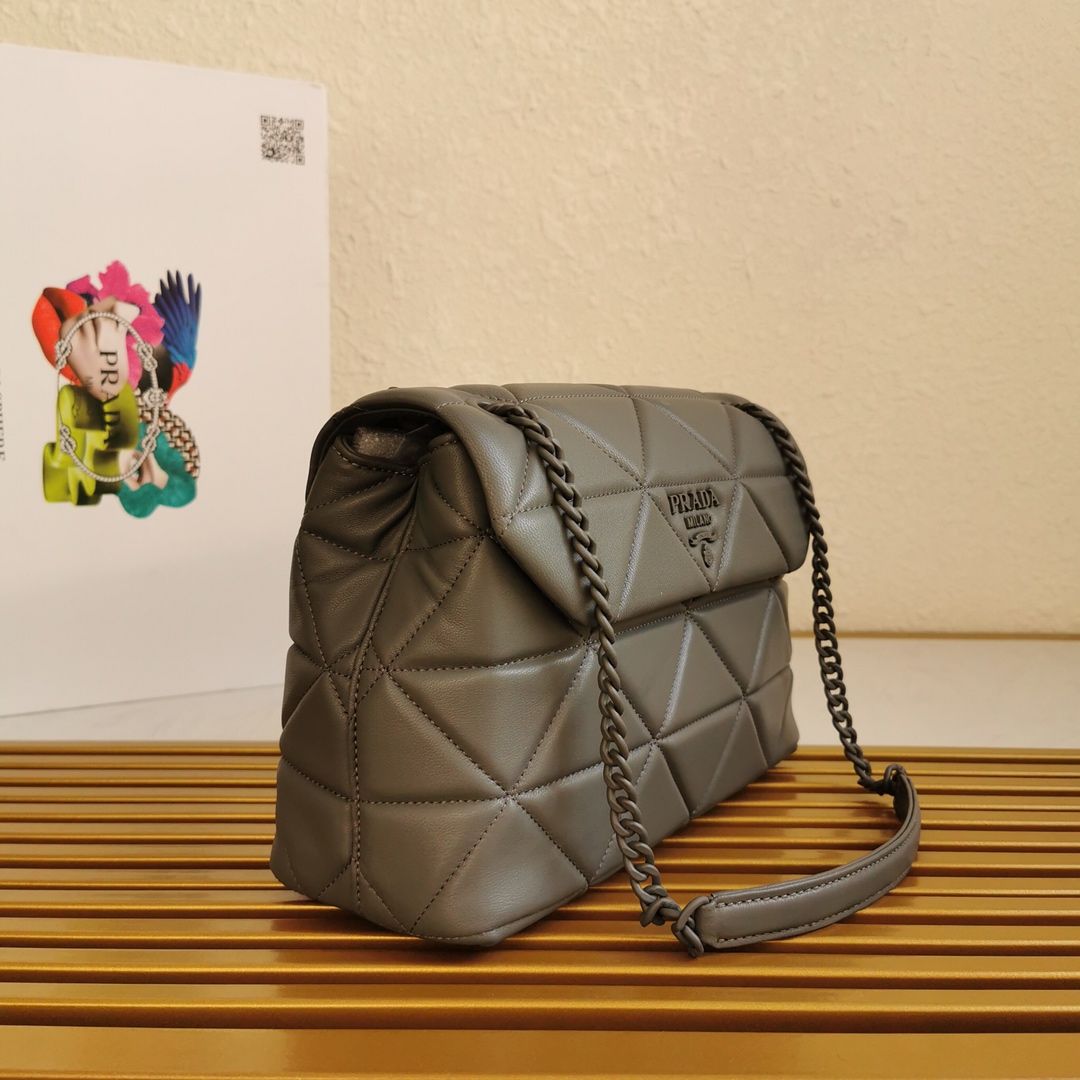 Pra*a large nappa leather Pra*a spectrum bag marble gray 1bd231 27 × 18.5 × 9 cm