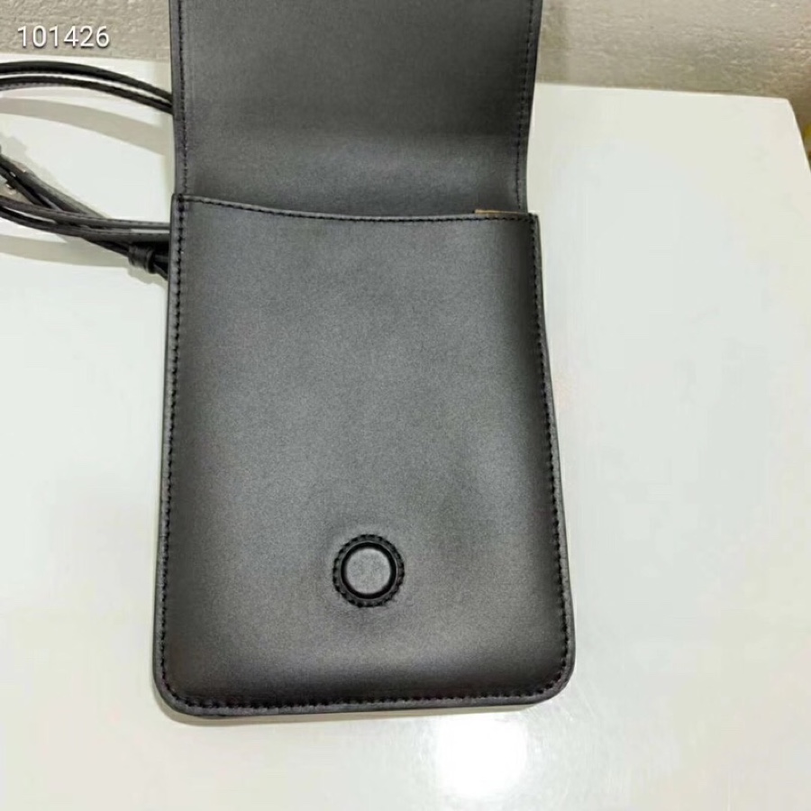 L0ew* flat gusset crossbody bag in smooth calfskin black 335.54.z33 13 x 3 x 18 cm