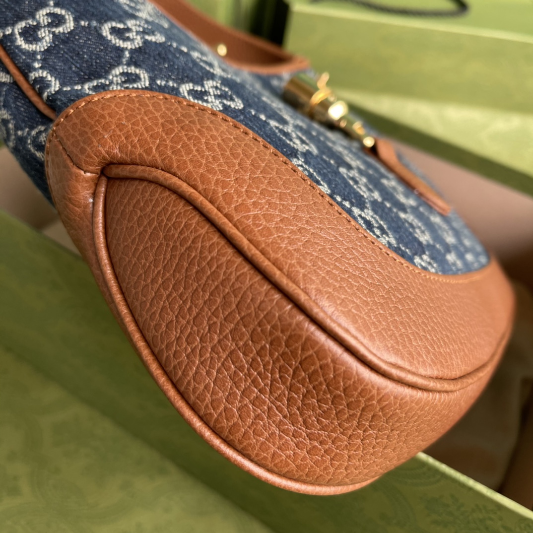 Gvc*1 jackie 1961 small hobo bag blue and ivory 636706 28 x 19 x 4.5 cm