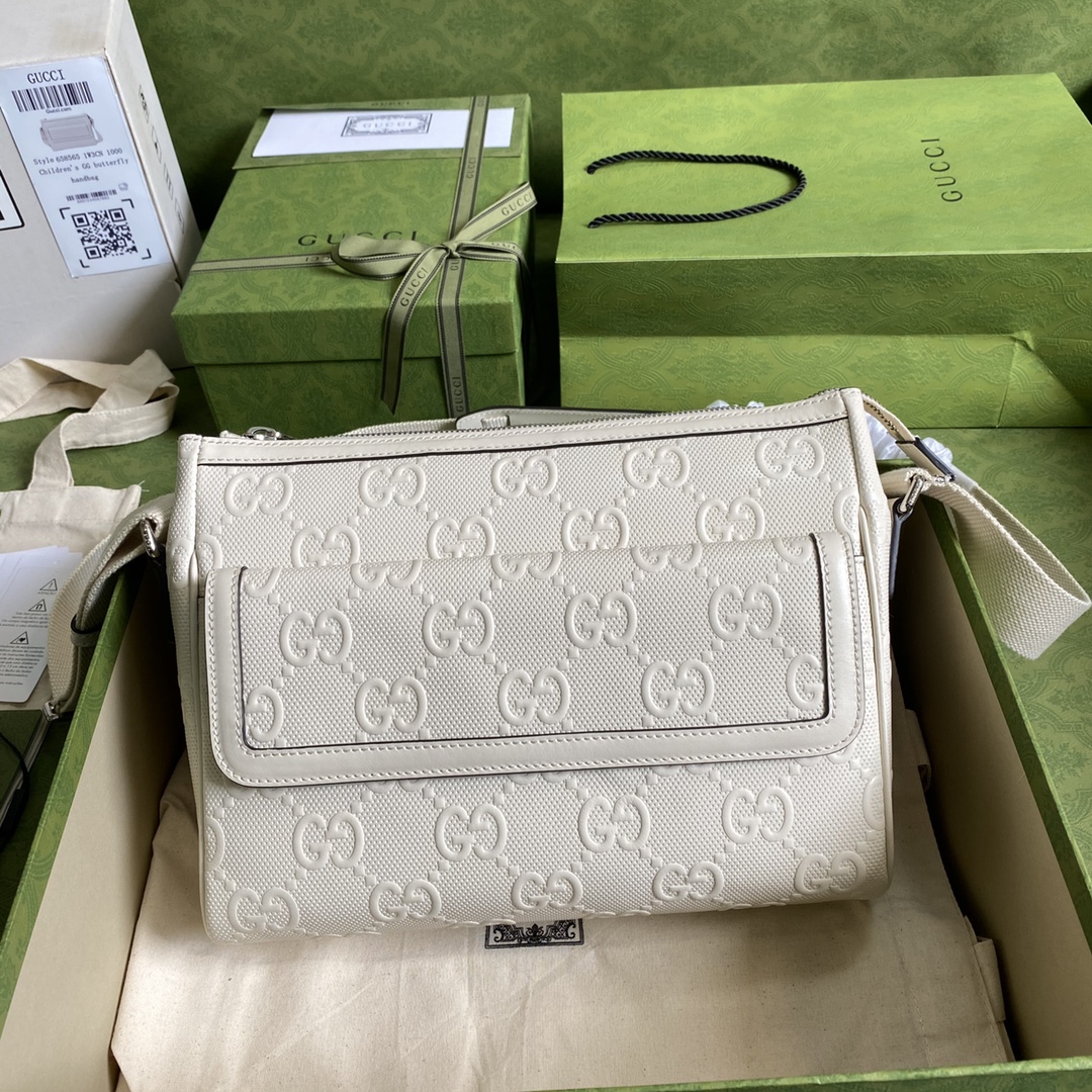 Gvc*1 gg embossed messenger bag white 658565 29 × 22 × 9.5 cm