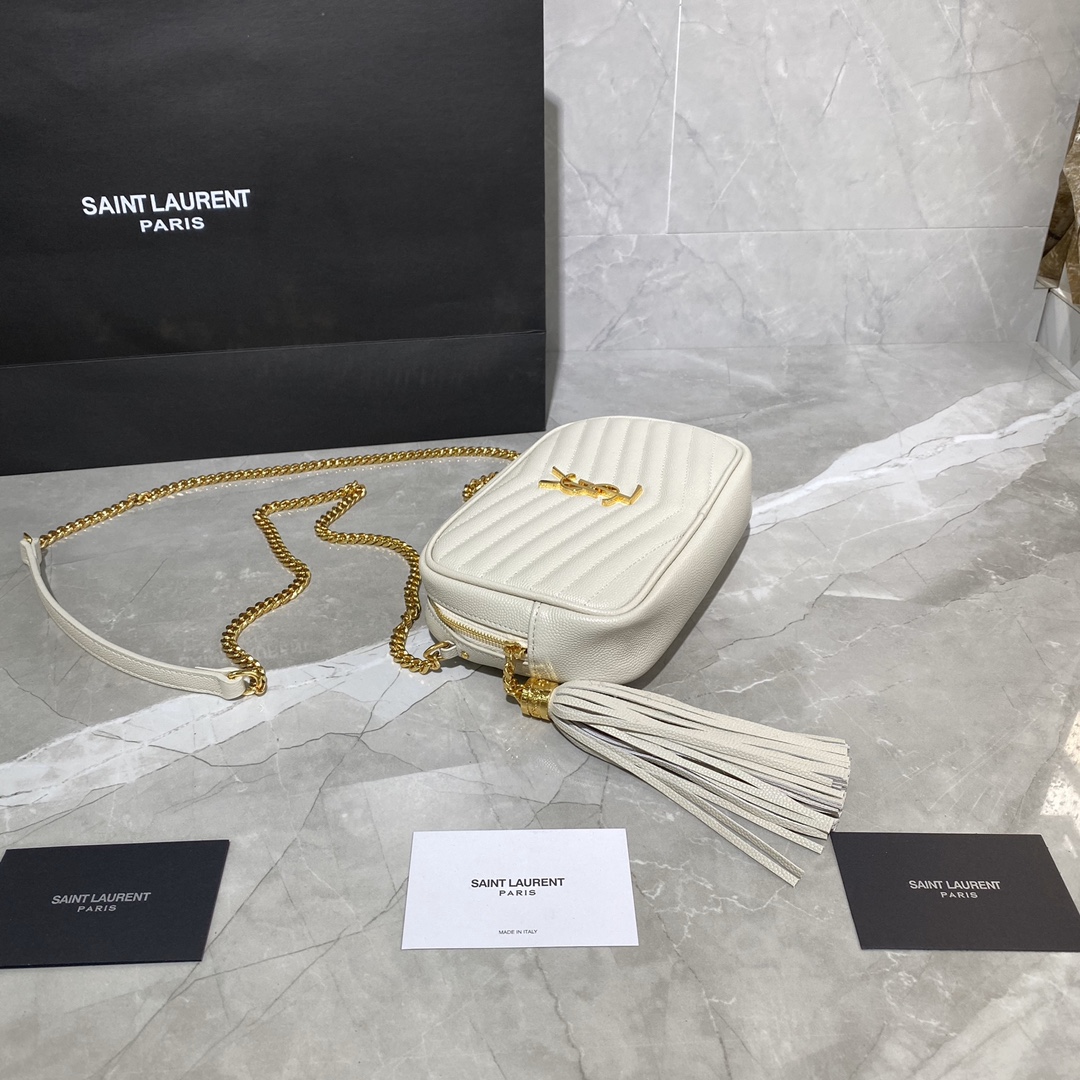 Y51 lou mini bag in quilted grain de poudre embossed leather white 6125791 18 × 10 × 5 cm