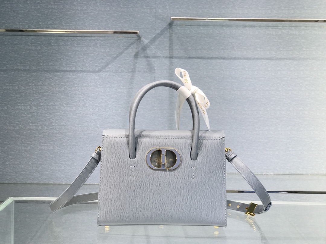 D10r medium st honorÉ tote sky blue grained calfskin m9321 25 x 19 x 12 cm