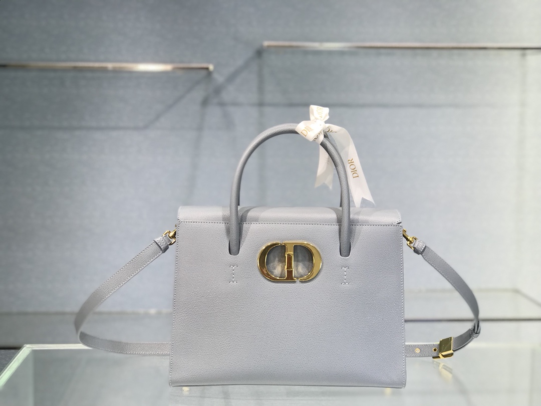 D10r large st honorÉ tote sky blue grained calfskin m9306 30 cm