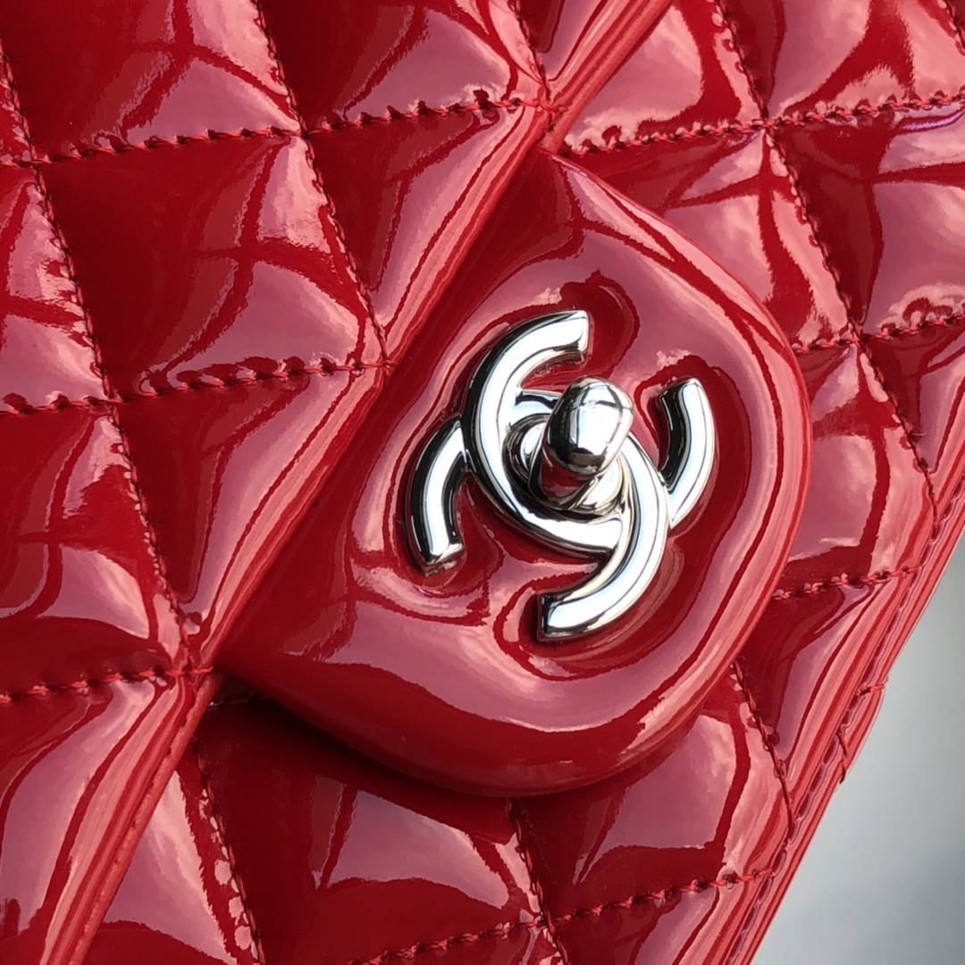 Ch**el cf mini patent calfskin & silver metal red bag 20cm