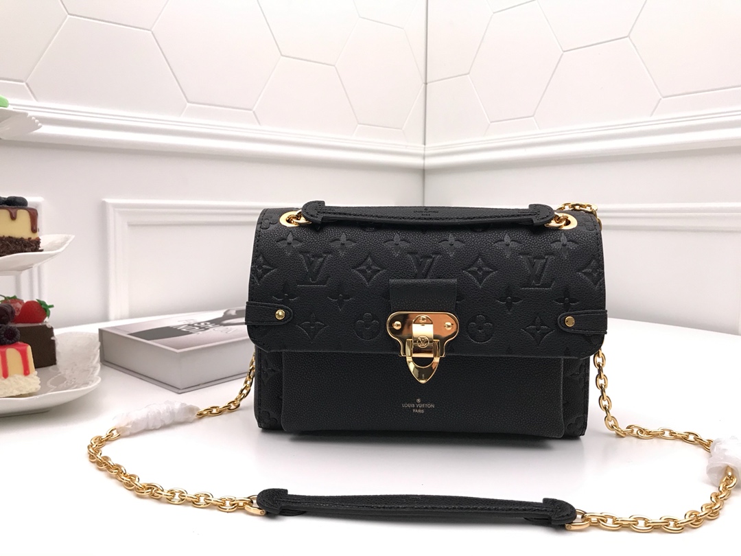 l0vis Vvtt0n vavin pm monogram empreinte leather black m44151 26 x 20 x 8 cm