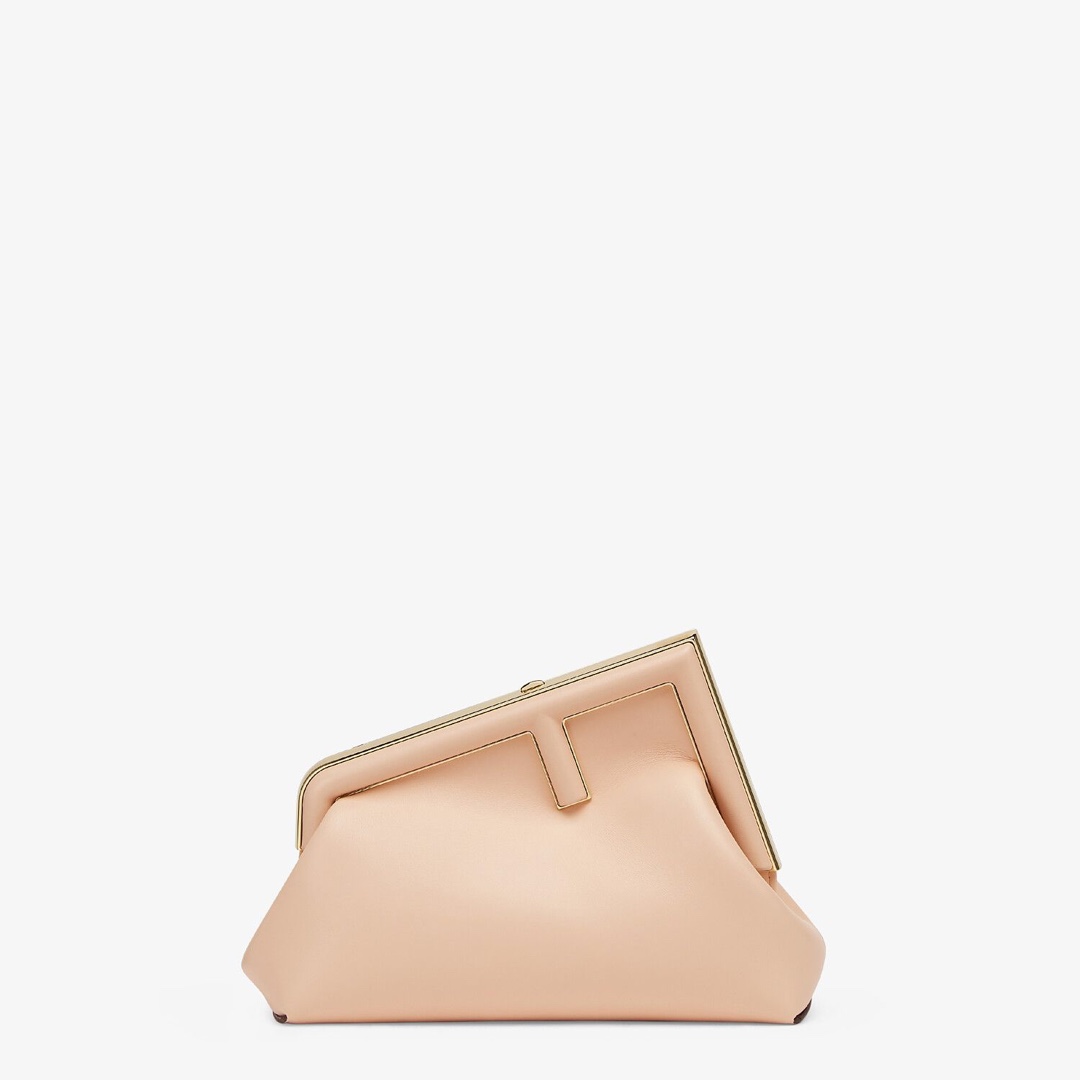 F**di first small pink leather bag 8bp129abve 26 × 18 × 9.5 cm