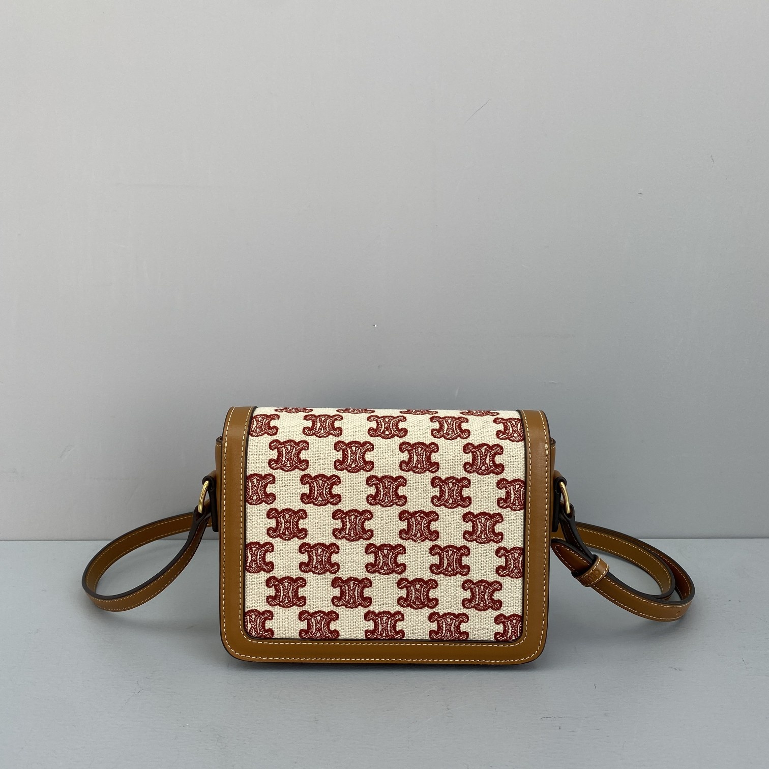 Ce1i*e teen triomphe bag in textile with triomphe embroidery and calfskin vintage pink 188882 18 x 14 x 6 cm