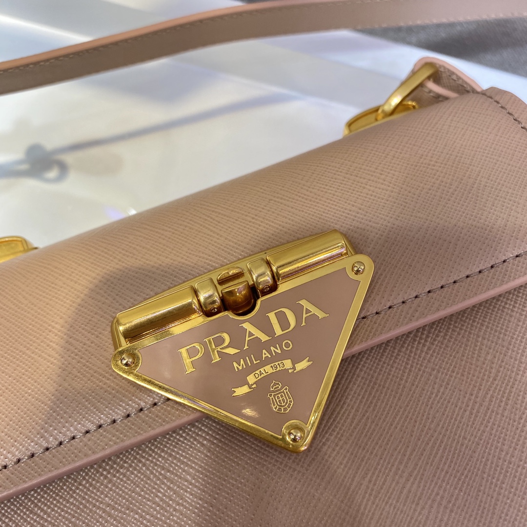 Pra*a saffiano leather symbole bag cameo beige 1bd270 20 x 14 x 7 cm
