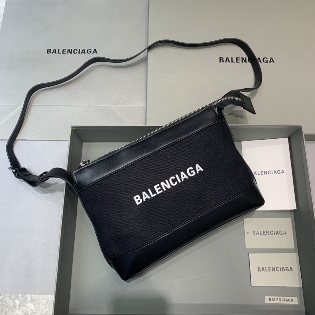 Ba1en*iaga leather trimmed canvas shoulder bag in black 26 x 7 x 19 cm