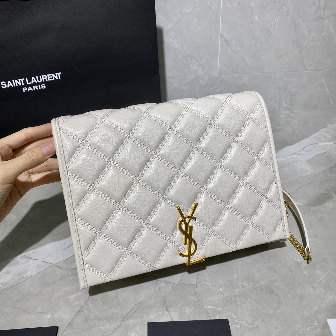 Y51 becky mini chain bag in carrÉ-quilted lambskin white 6507691 25 x 17 x 7 cm