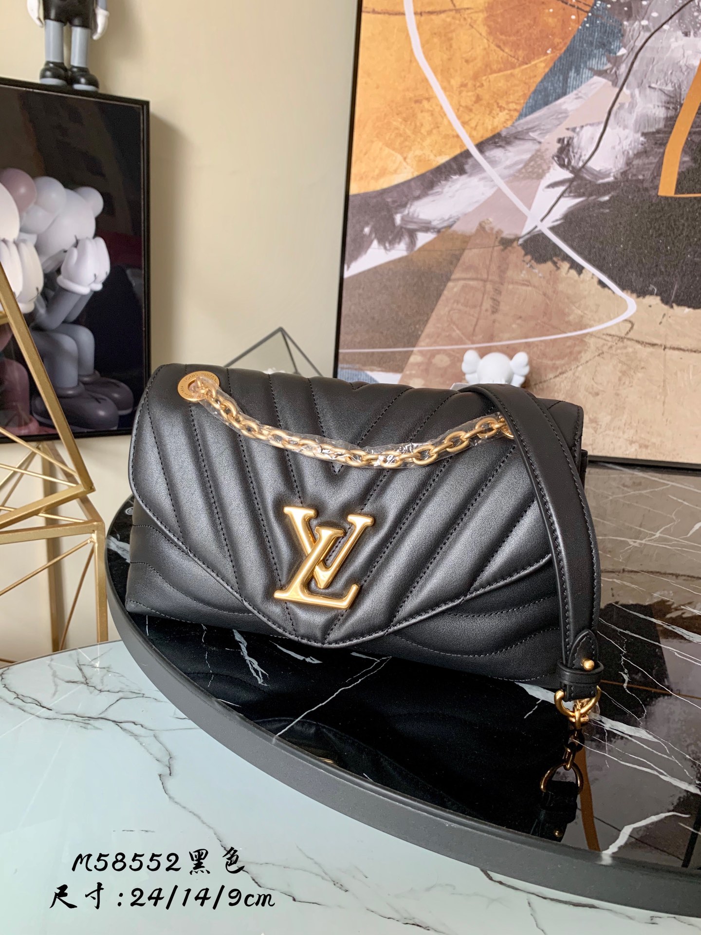 l0vis Vvtt0n new wave chain bag smooth cowhide leather black m58552 24 x 14 x 9 cm