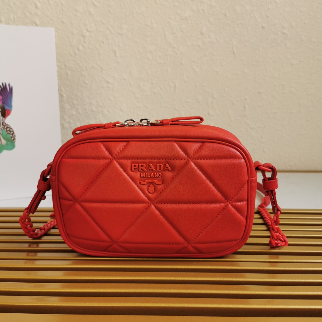 Pra*a spectrum shoulder bag quilted nappa leather red 1bh141 13.5 x 21 x 8 cm