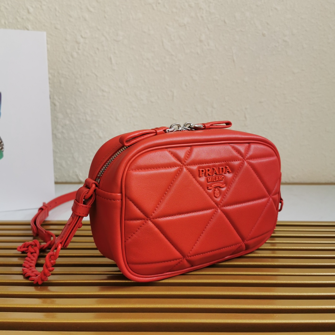 Pra*a spectrum shoulder bag quilted nappa leather red 1bh141 13.5 x 21 x 8 cm