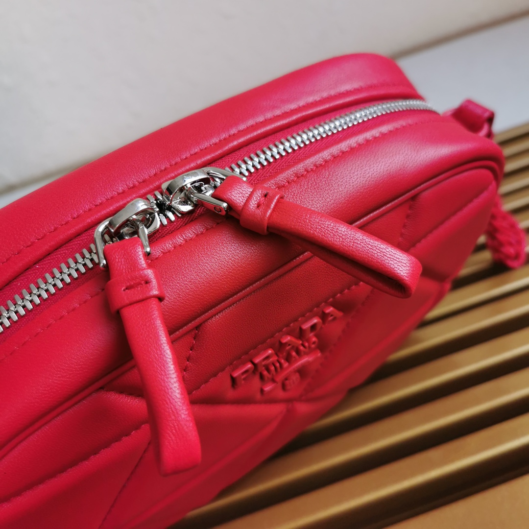 Pra*a spectrum shoulder bag quilted nappa leather red 1bh141 13.5 x 21 x 8 cm