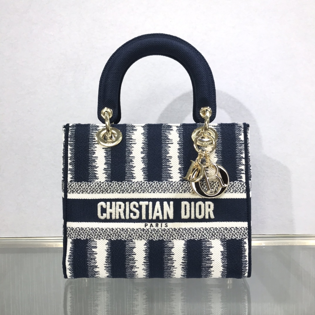 D10r medium lady d-lite bag black d-stripes embroidery m0565 24 x 20 x 11 cm