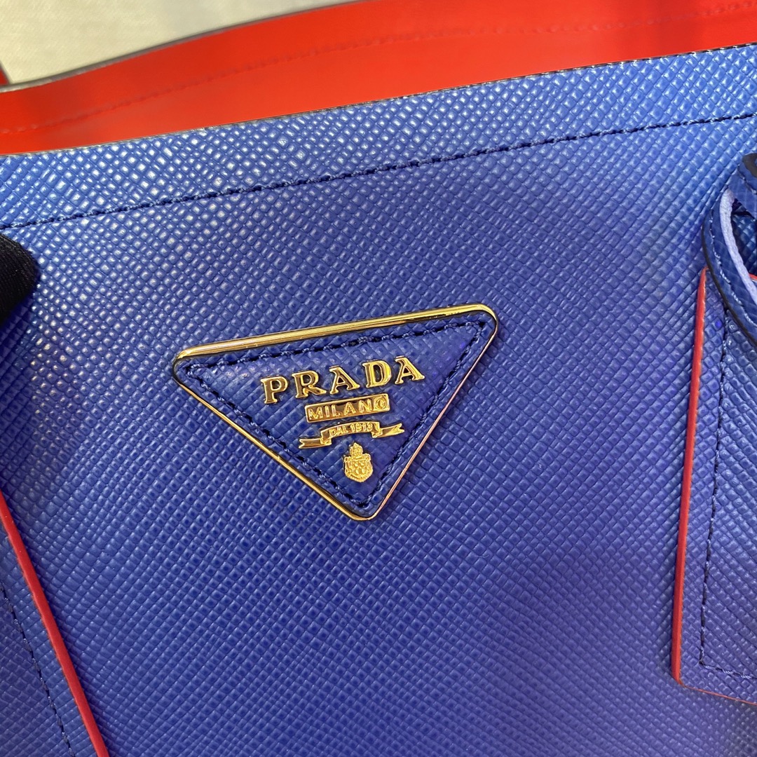 Pra*a medium saffiano leather double Pra*a bag blue 1bg775 33 x 24.5 x 14 cm