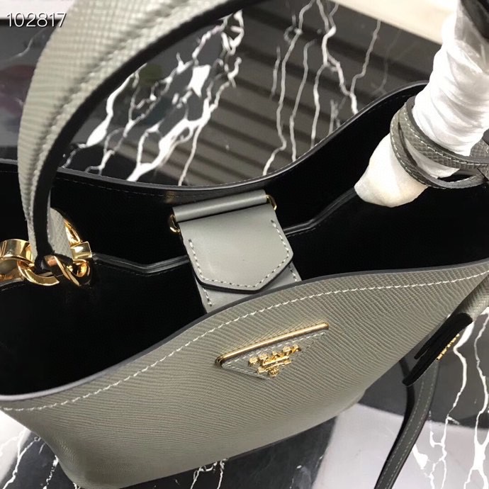 Pra*a medium panier saffiano leather bag grey 1ba212 22 × 23 × 13 cm
