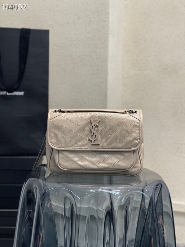Y51 niki medium crinkled vintage leather creme 4988940 28 x 20 x 8 cm