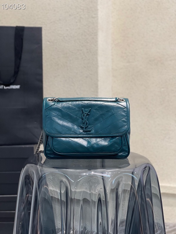 Y51 niki medium crinkled vintage leather midnight blue 4988940 28 x 20 x 8 cm