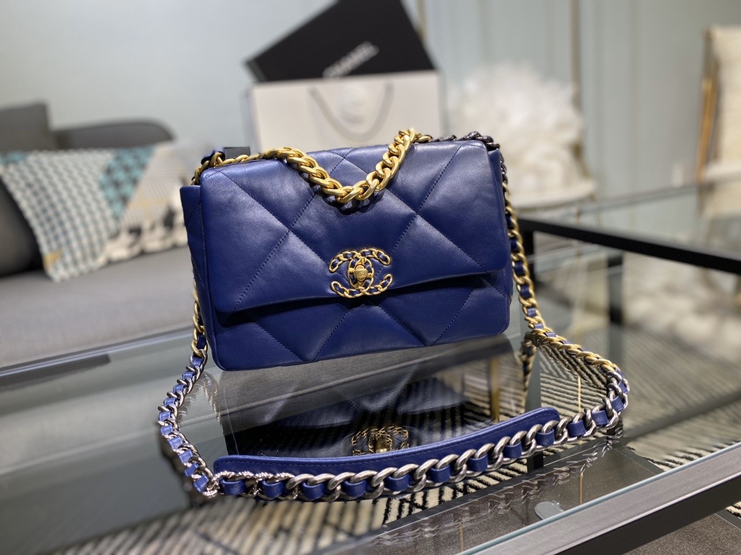 Ch**el 19 handbag lambskin dark blue as1160 26cm