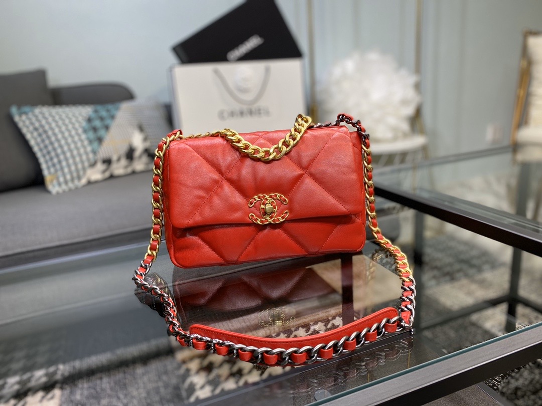 Ch**el 19 handbag lambskin red as1160 26cm
