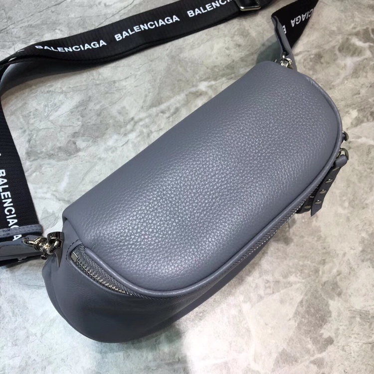 Ba1en*iaga crossbody bag dark grey 24 x 9 x 19 cm